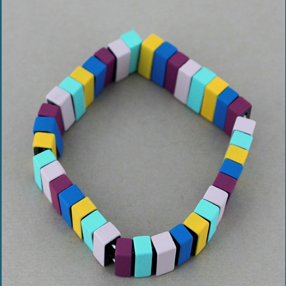 Quirky geometric bead stretch Miyuki VSCO girl bracelet kitsch retro